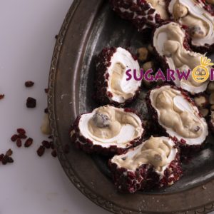 Dürüm içi Fındık kremalı ve Fındıklı dışı zeriş kaplı sultan lokum